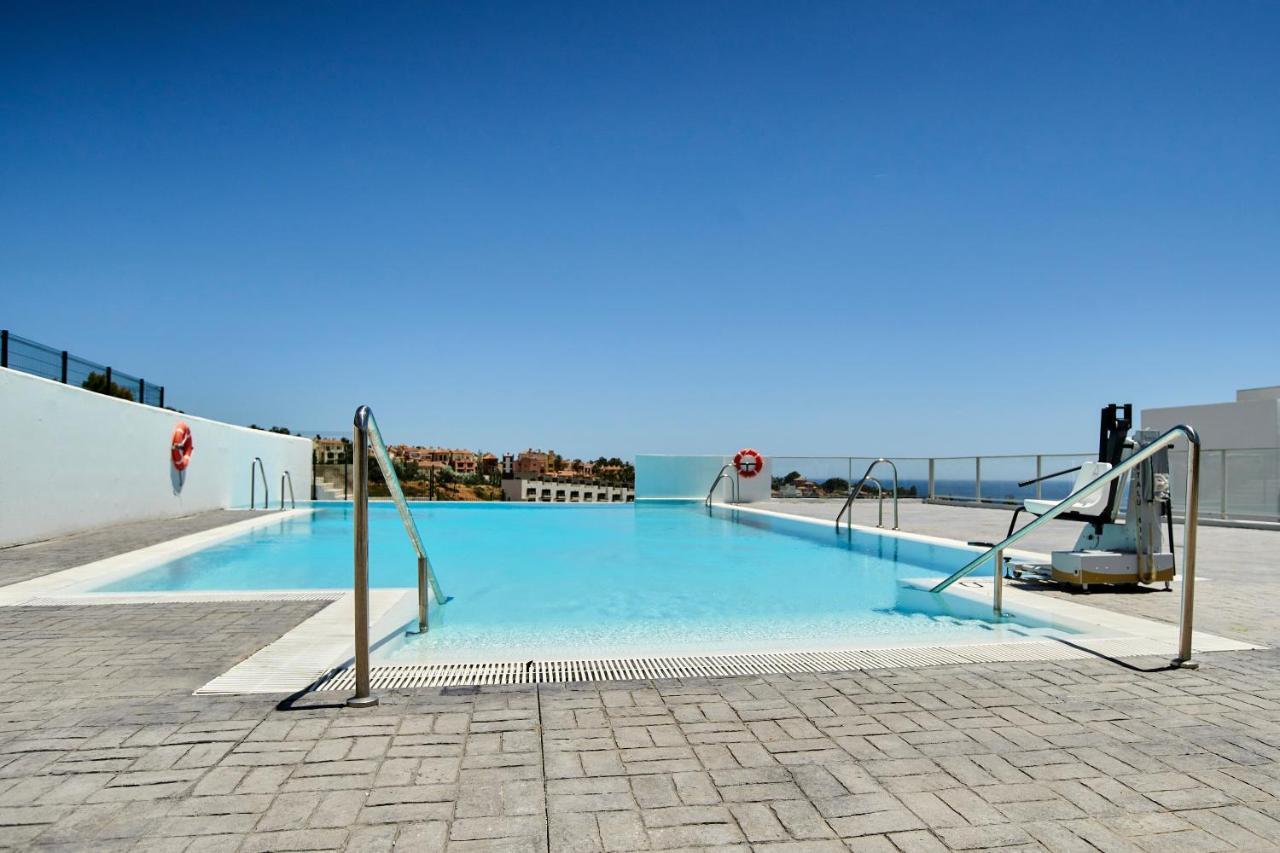 Penthouse With Stunning View And Rooftop Terrace Manilva Luaran gambar